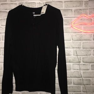 Long sleeve henley tee!!!